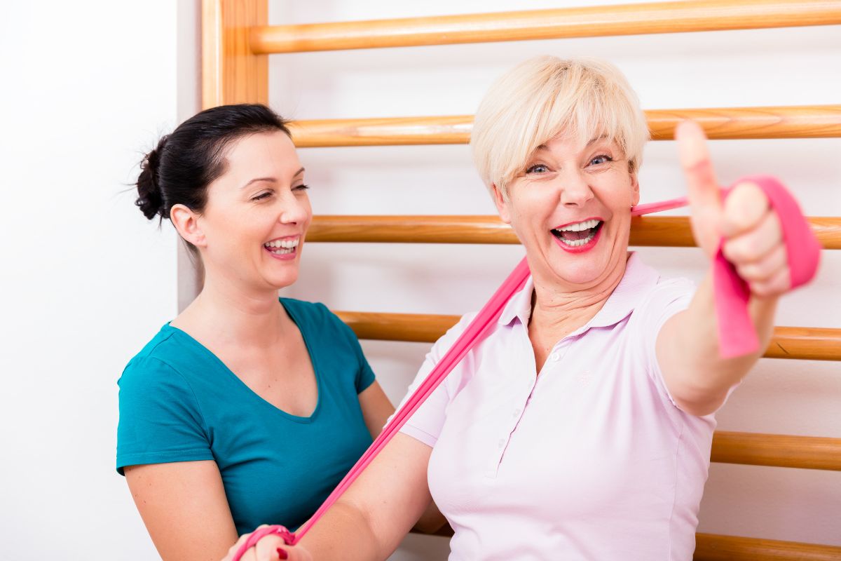 happy-patient-physiotherapy-session-marketing-success